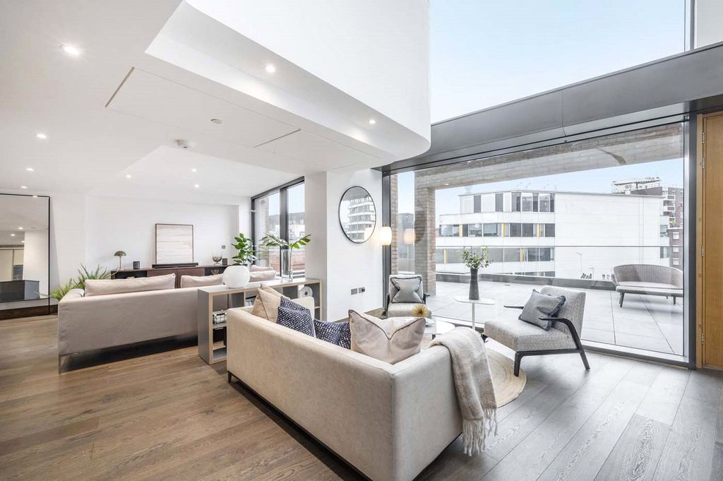 Property photo 1 of 23 1