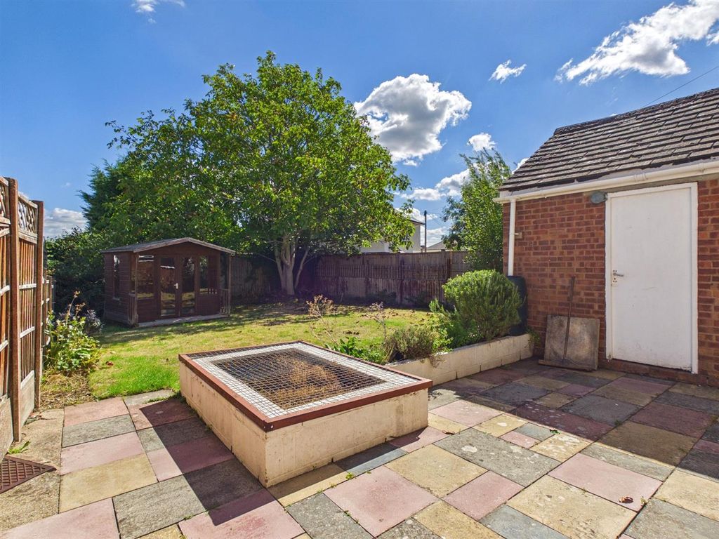 Property photo 3 of 20 Gar1.Jpg