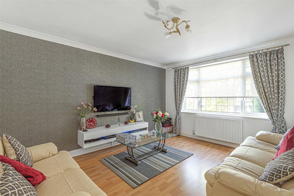 Property photo 2 of 10 2