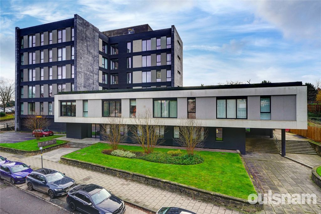 Property photo 1 of 22 Picture No. 05