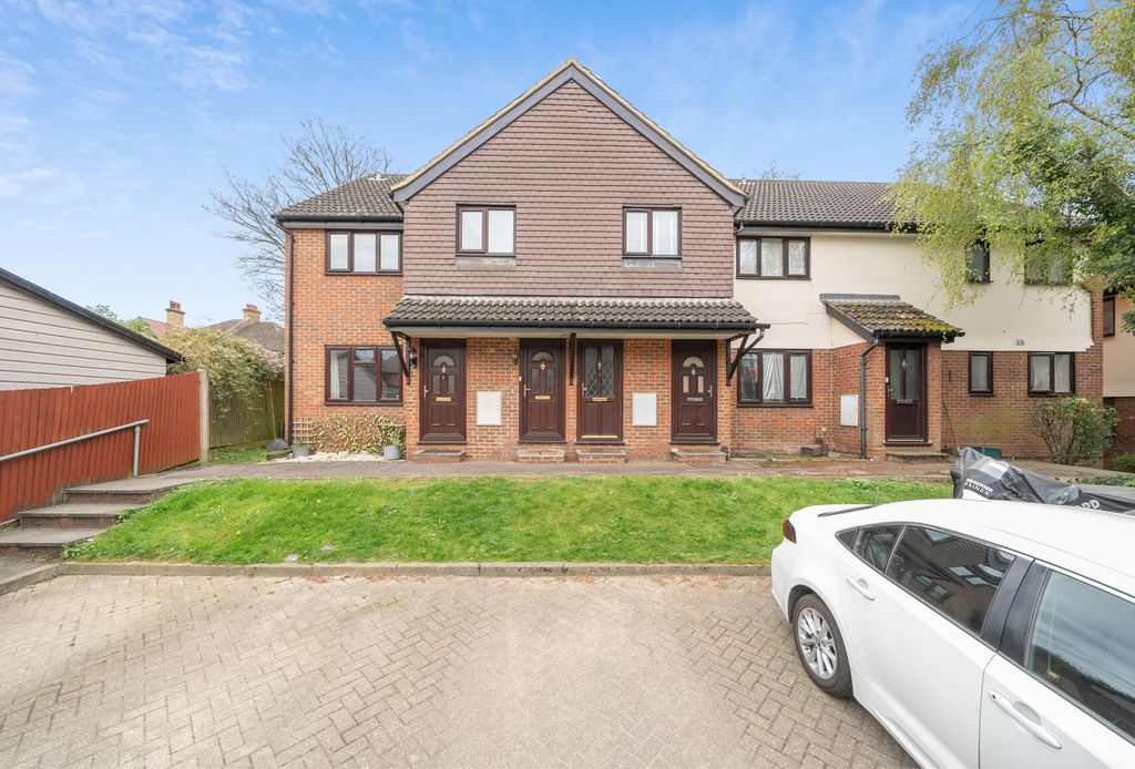 Property photo 1 of 9 1-69E354Fa671cc-1...