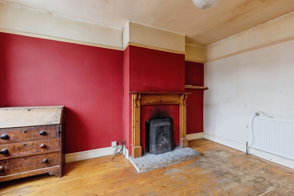 Property photo 3 of 14