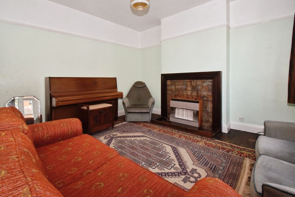 Property photo 3 of 20 Pbox-Img.Jpg