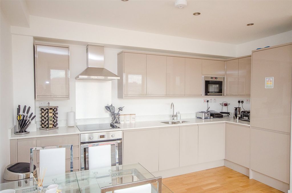 Property photo 1 of 12 Picture No. 02