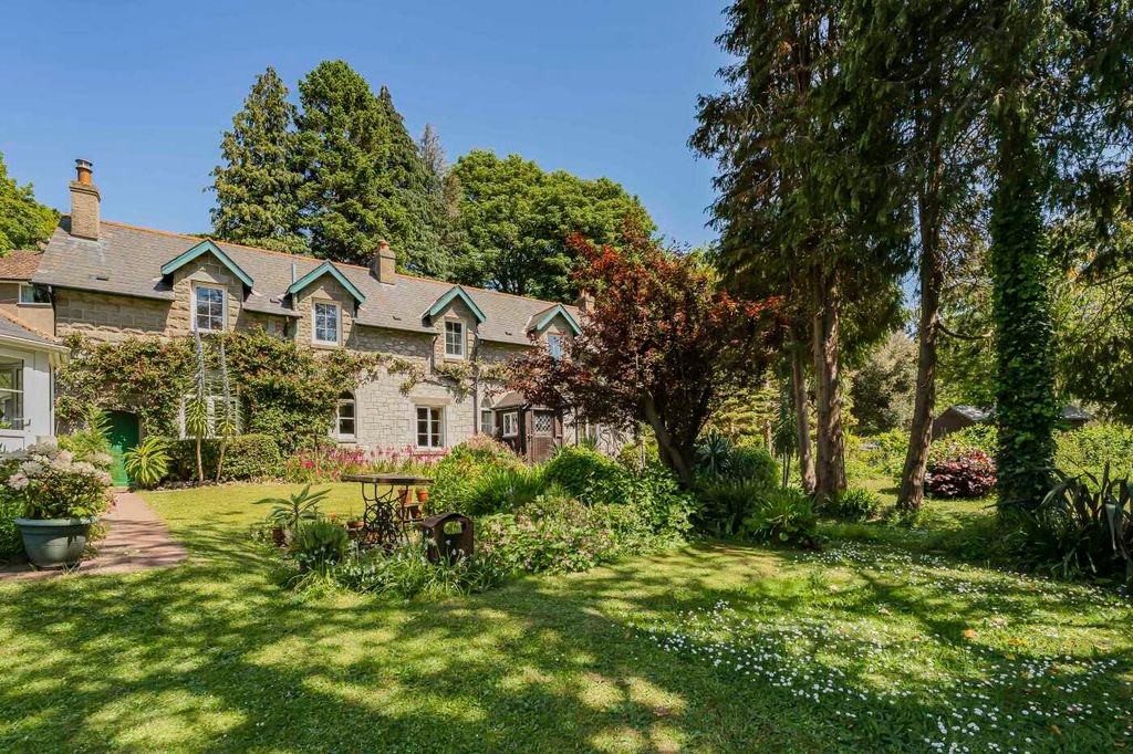 Property photo 1 of 24