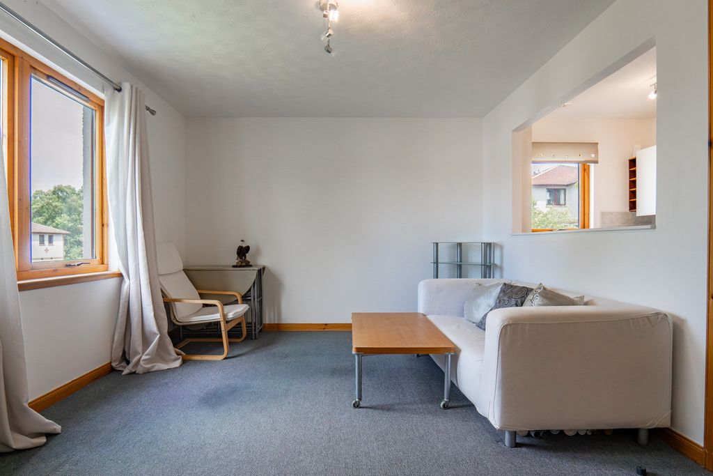 Additional image 4 of 2 bed flat for saleMurray Terrace, Inverness IV2