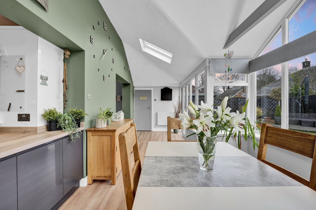 Property photo 3 of 30