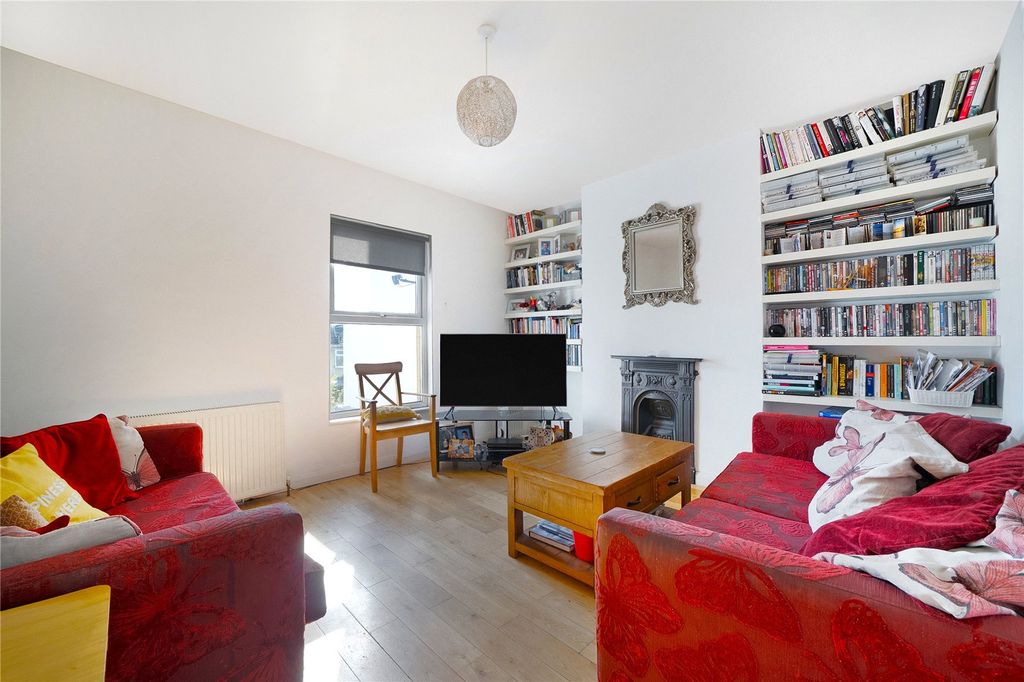 Property photo 3 of 15 Picture No. 06