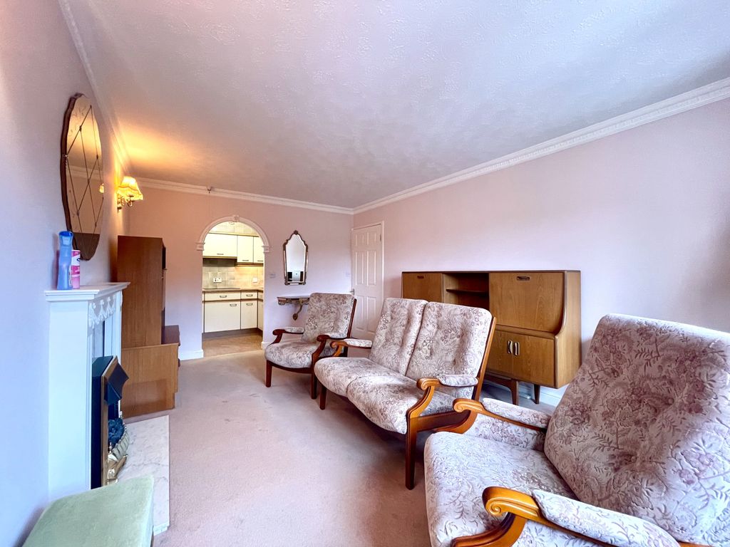 Property photo 3 of 9