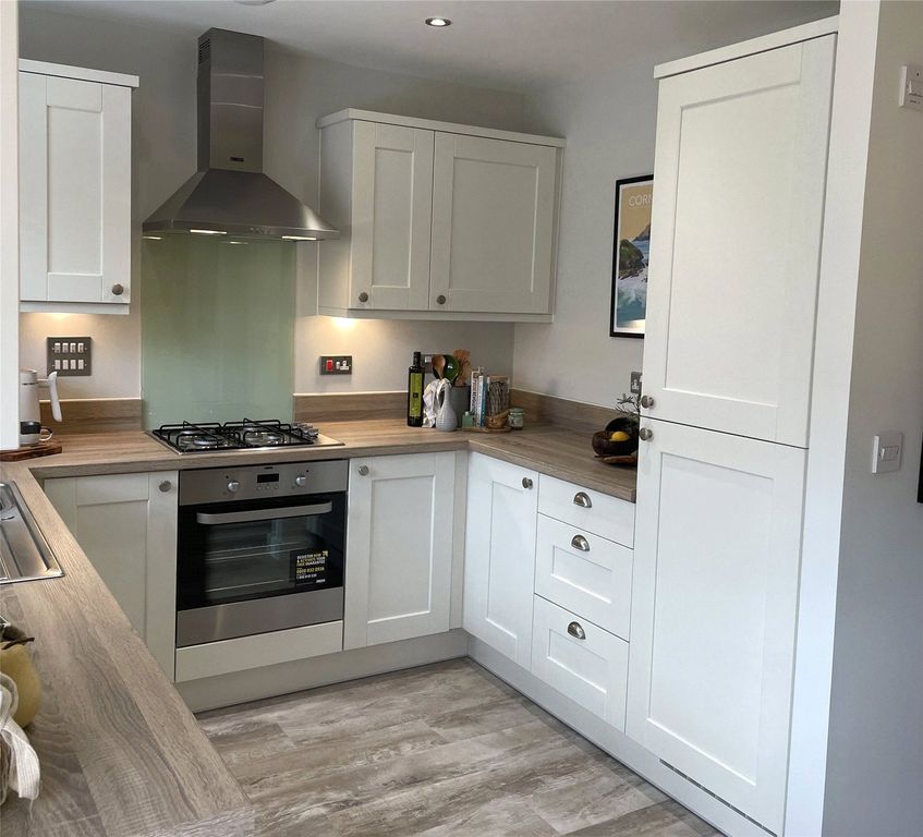 Property photo 3 of 9 Picture No. 22