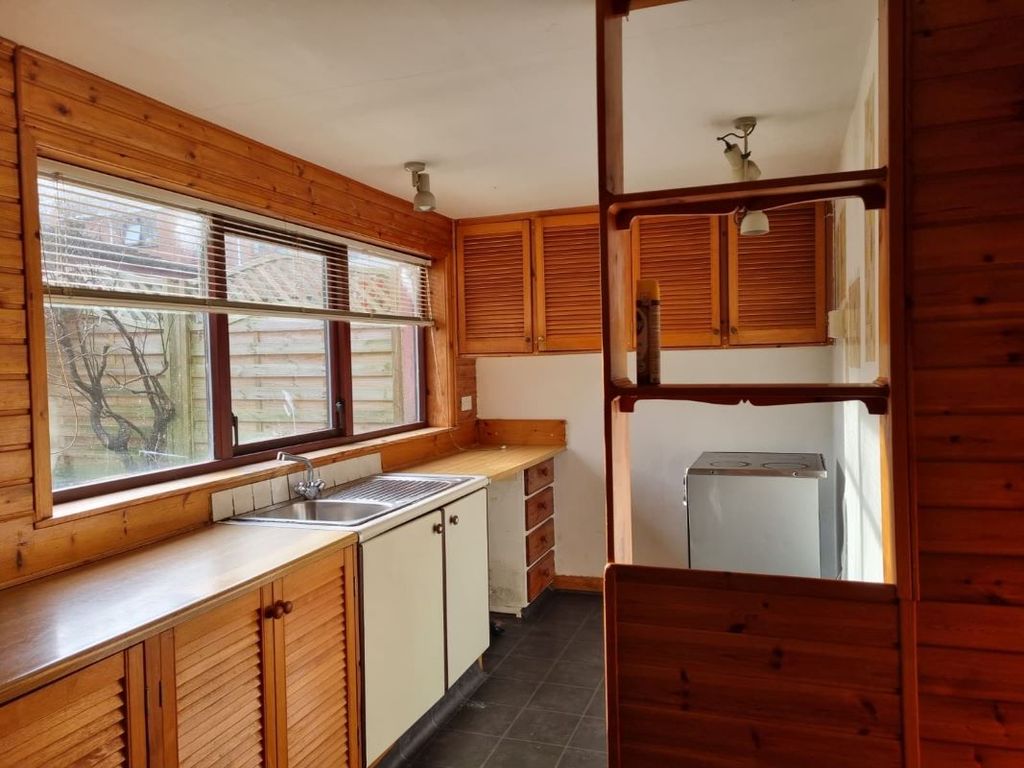 Property photo 2 of 16