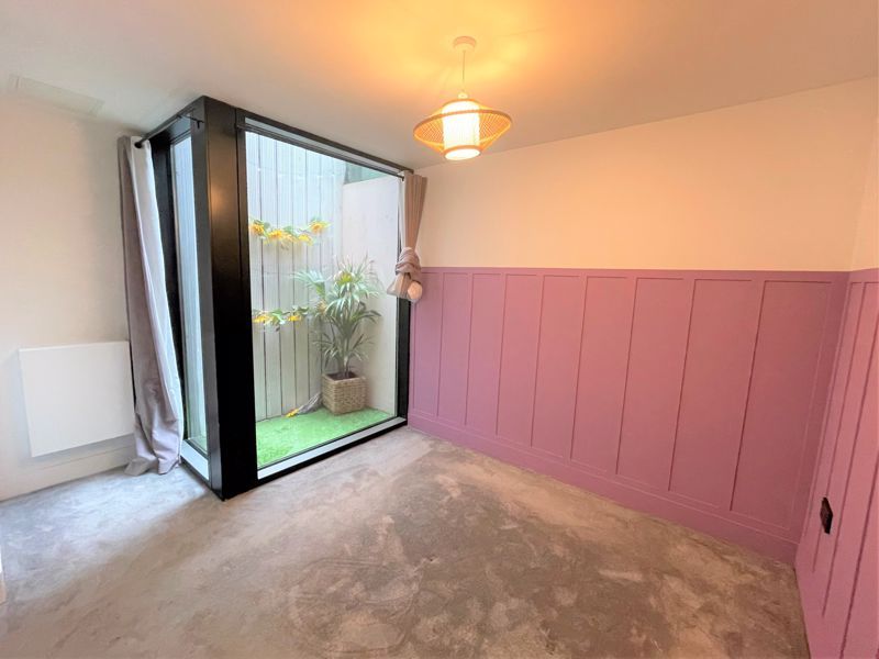 Property photo 3 of 9 Photo 3