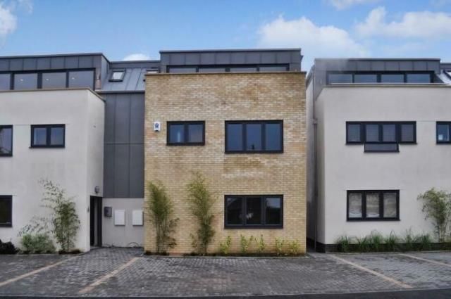 Property photo 1 of 5 External