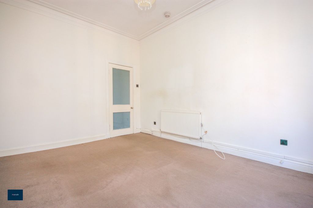 Property photo 3 of 10 Photo 3