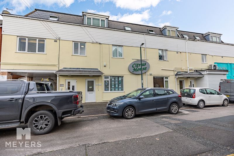 Property photo 1 of 7 Photo 9