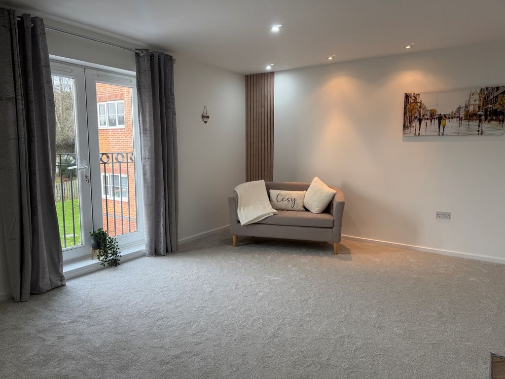 Property photo 3 of 13 Img_5439 2