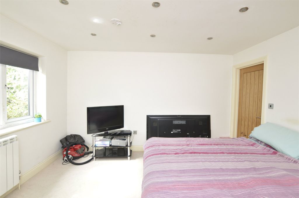 Property photo 1 of 11 Picture No. 10