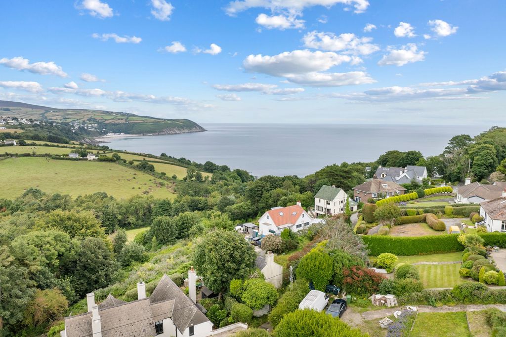 Property photo 3 of 13