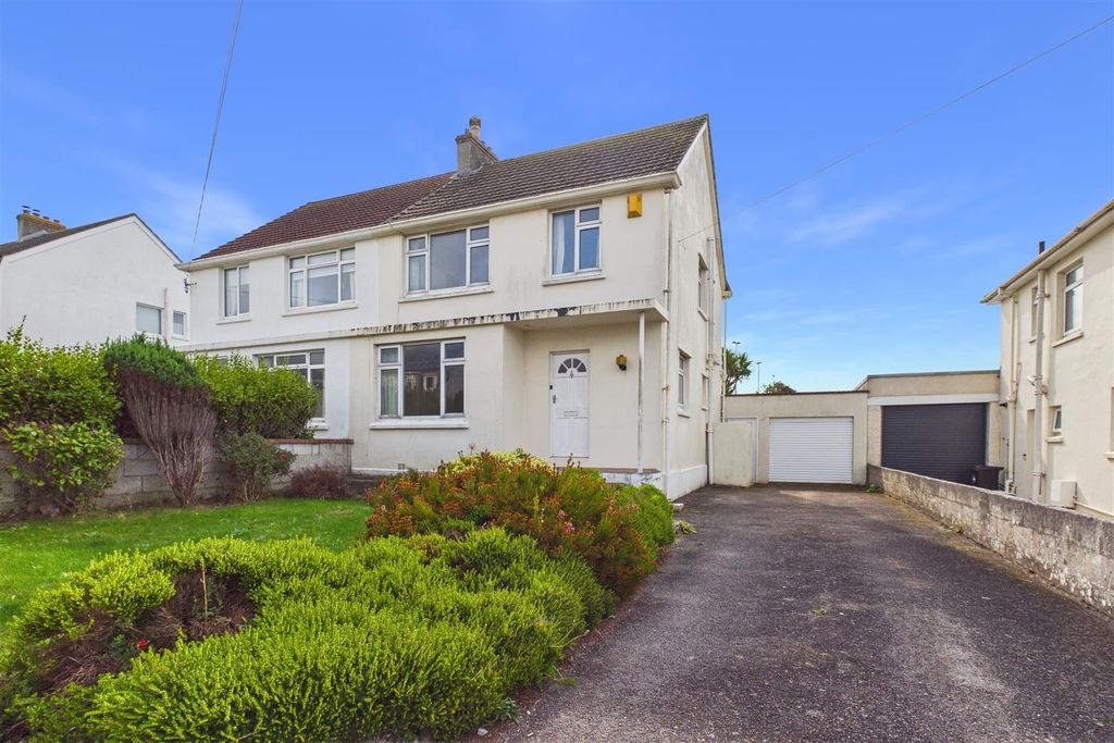Property photo 1 of 14 26 Glamis Road