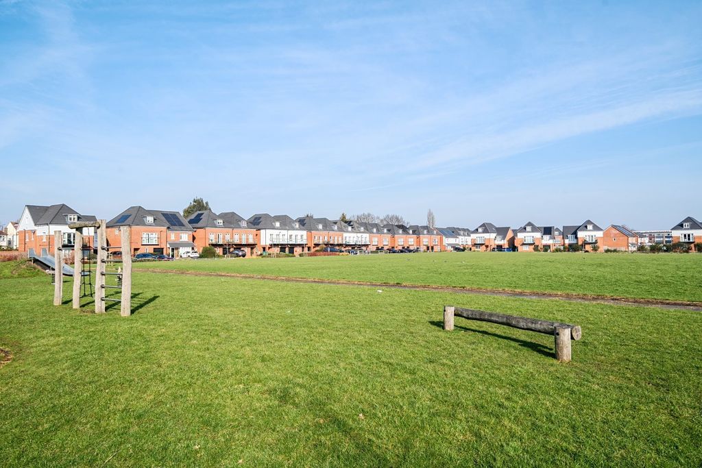 Property photo 3 of 30 Picture No. 36