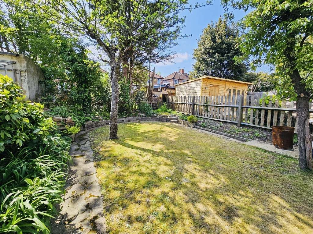 Property photo 2 of 17