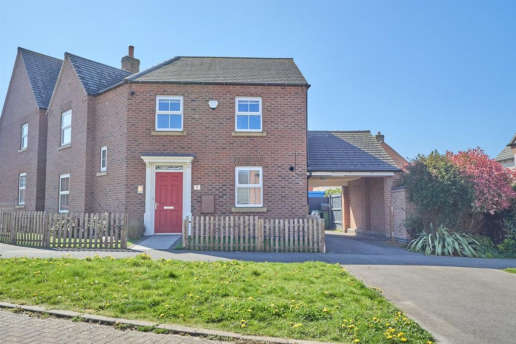 Property photo 1 of 18 William Spencer AV_18.Jpg