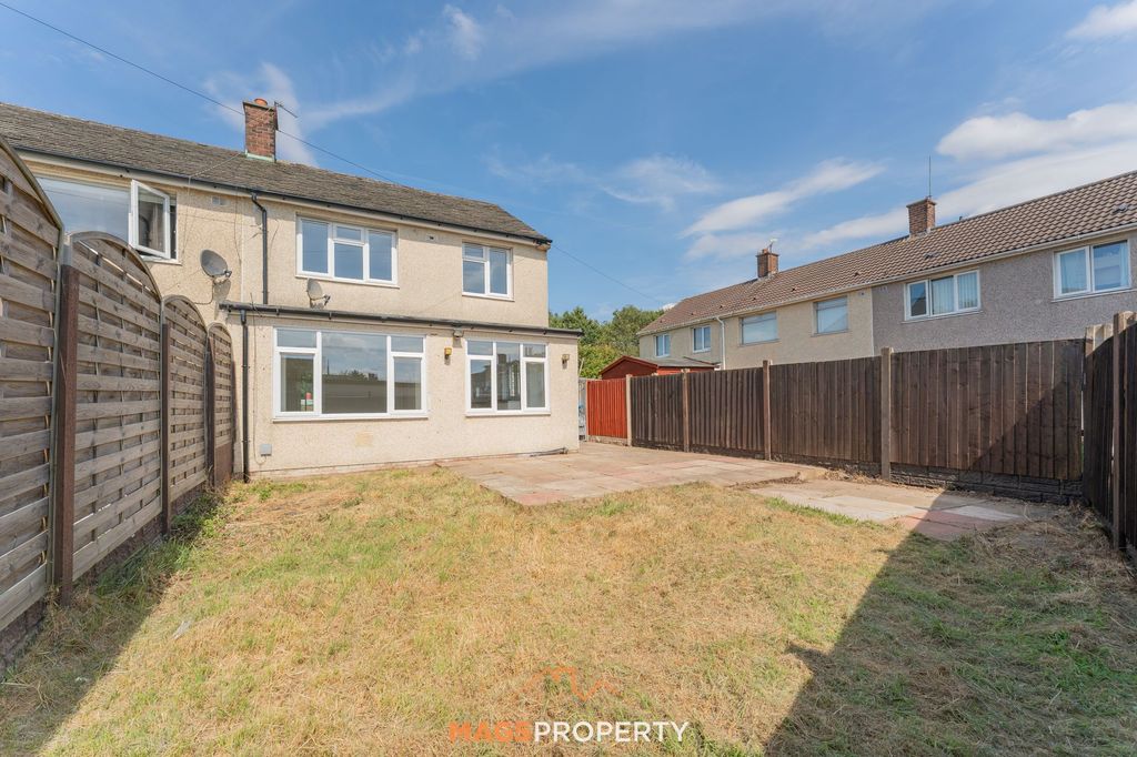 Property photo 2 of 19