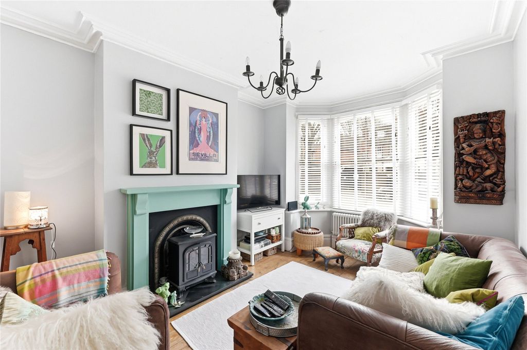 Property photo 2 of 23 Picture No. 19