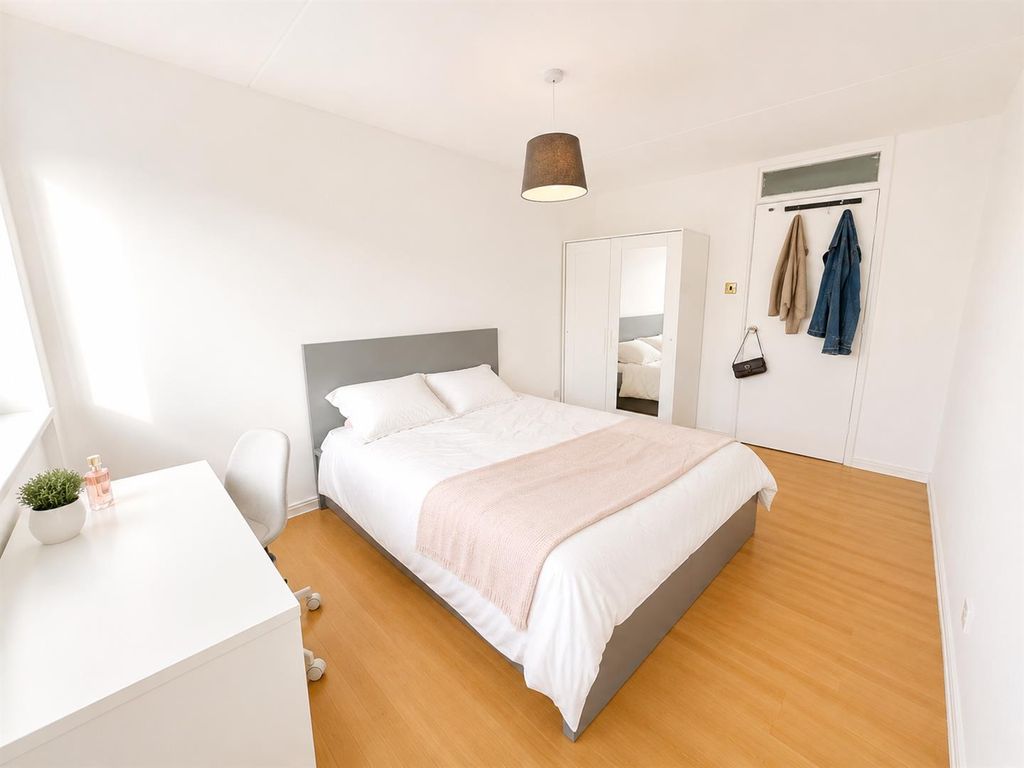 Property photo 3 of 15 870Dfd60-90Db-42d0-A72A-B39A0Bbabb24.Png