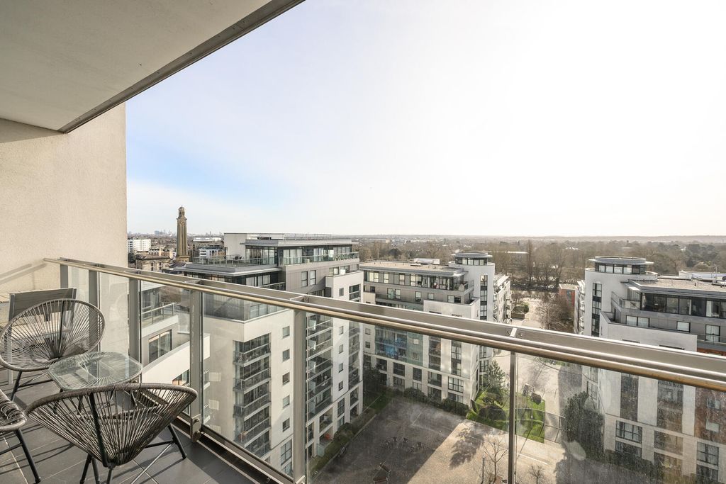 Property photo 3 of 13 Balcony