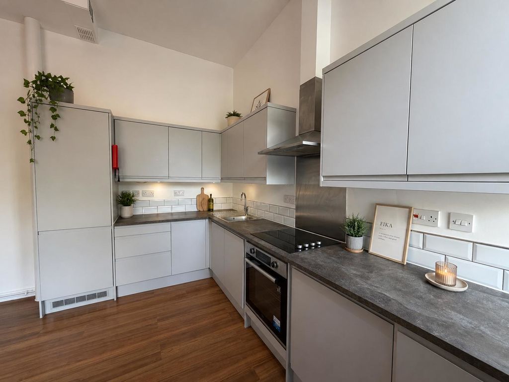 Property photo 2 of 12 Photo 14