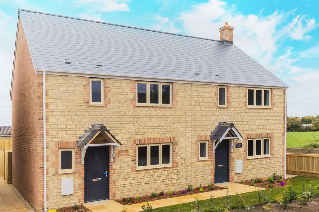 Property photo 1 of 9 251007W002