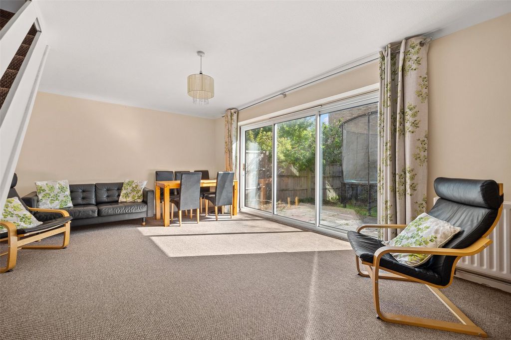Property photo 3 of 10 Picture No. 05