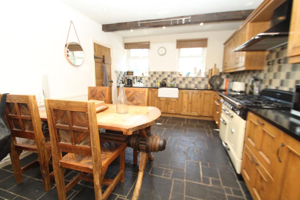 Property photo 3 of 10 0 General