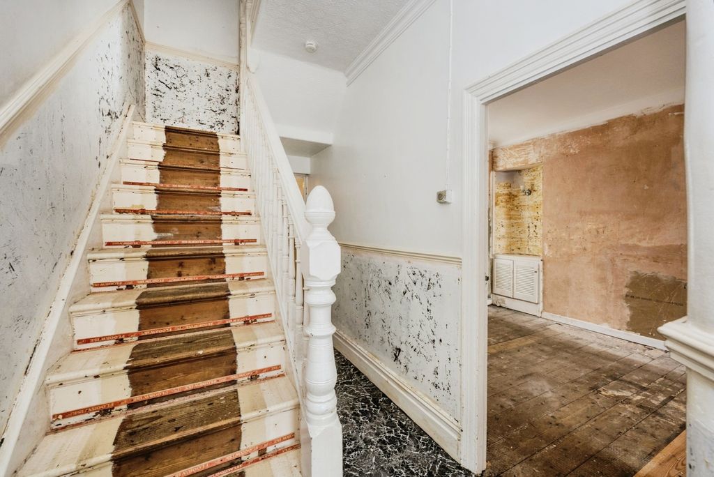 Property photo 3 of 20 Pbox-Img.Jpg
