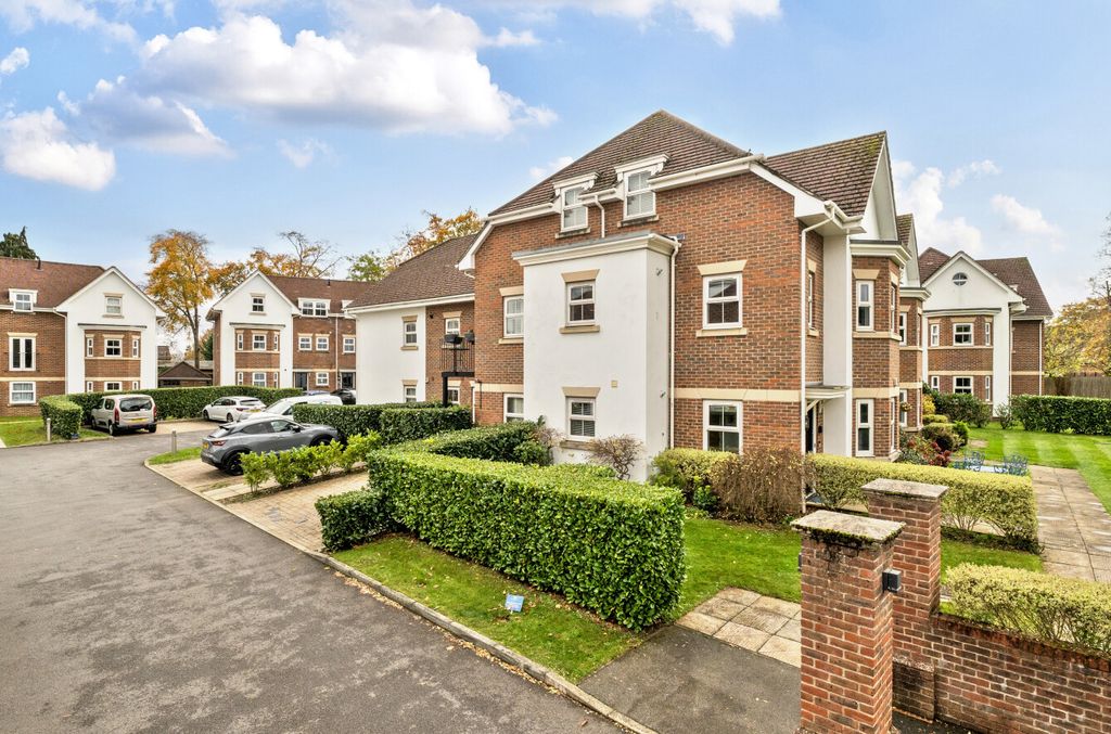 Property photo 1 of 18 1-1373879-1-69089...