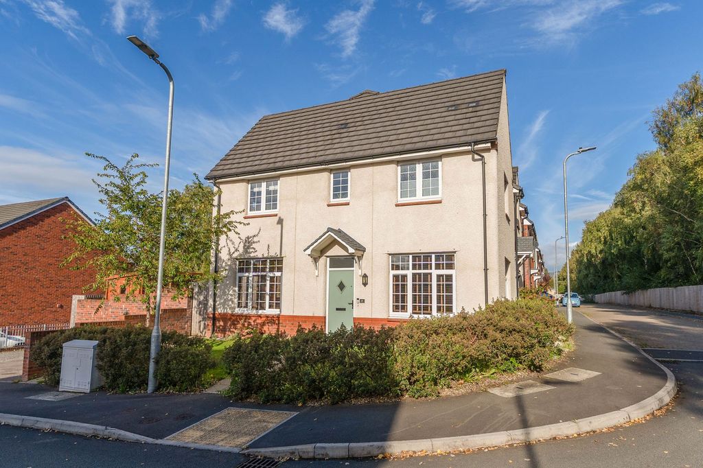 Property photo 1 of 24