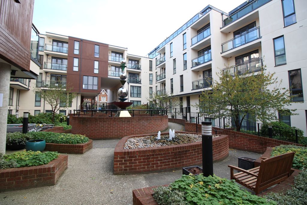 Property photo 2 of 12