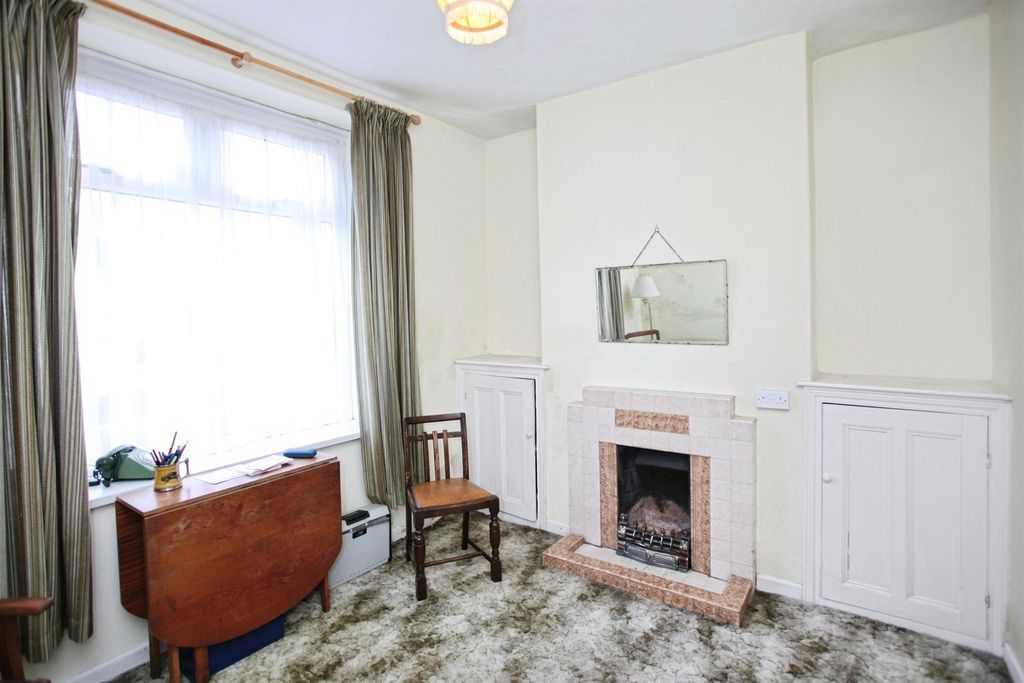 Property photo 3 of 16