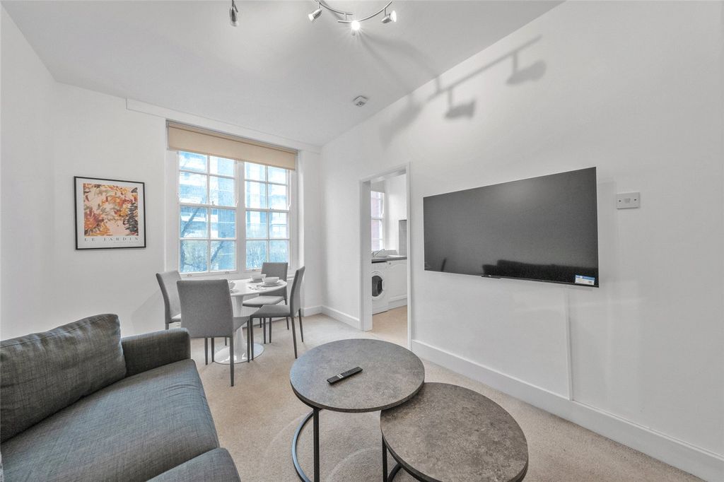 Property photo 2 of 11 Picture No. 28