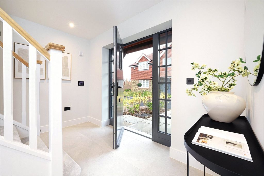 Property photo 3 of 13 Cornerstones