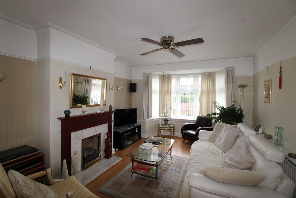 Property photo 2 of 12 Img_5806.Jpg