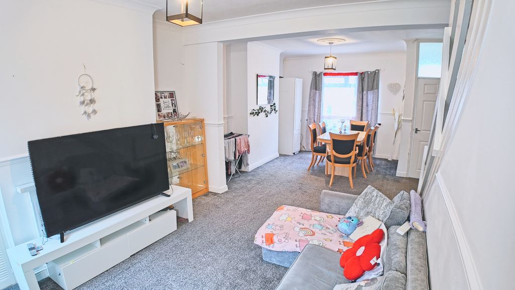 Property photo 3 of 23