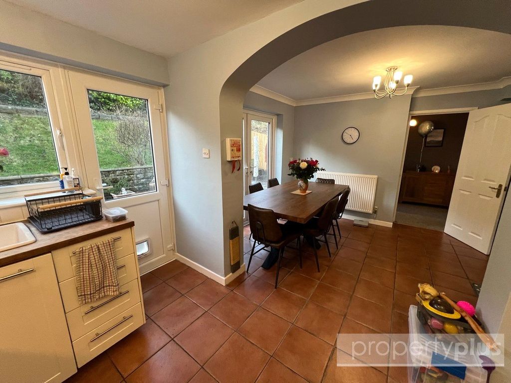 Property photo 3 of 18 Picture No. 30