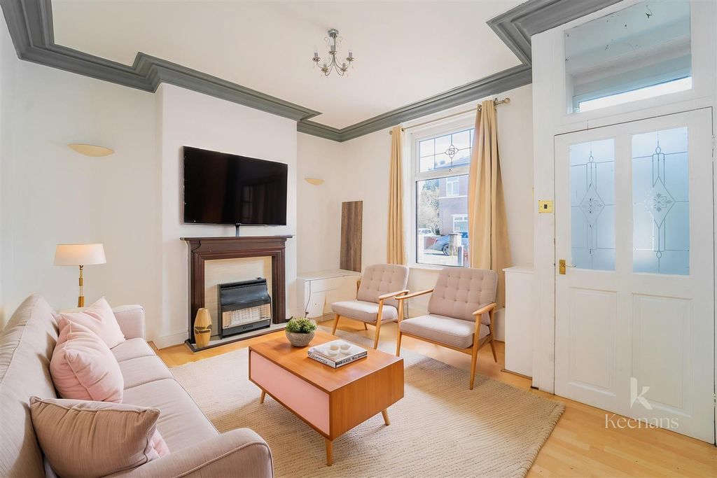 Property photo 2 of 16 Rr