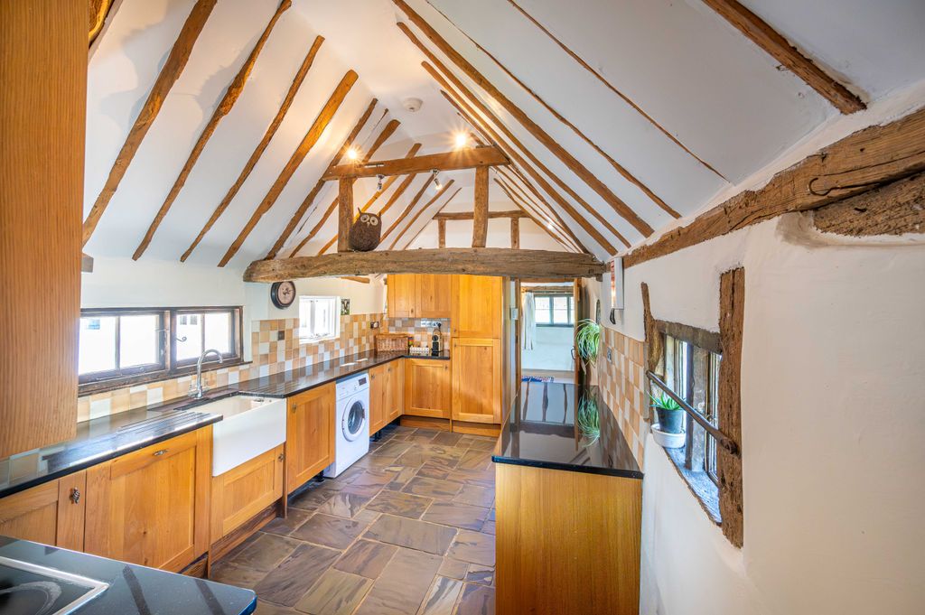 Additional image 9 of 2 bed cottage for saleBishopsland Lane, Dunsden RG4