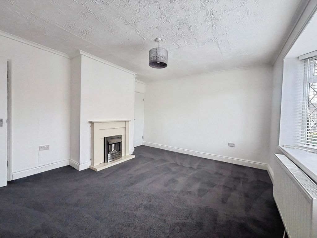 Property photo 1 of 12 5302930