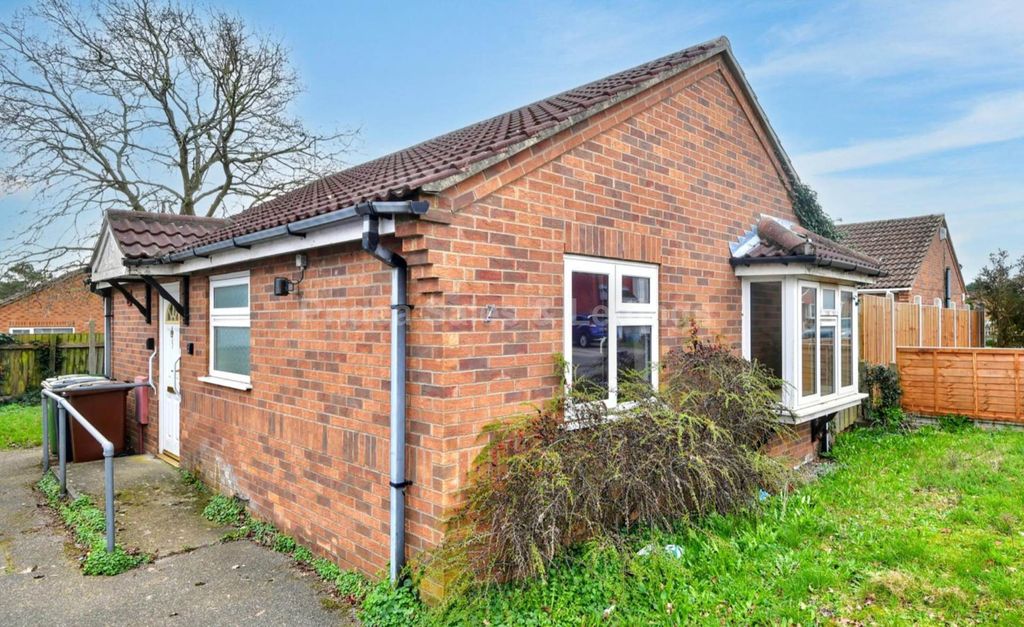 Property photo 1 of 2