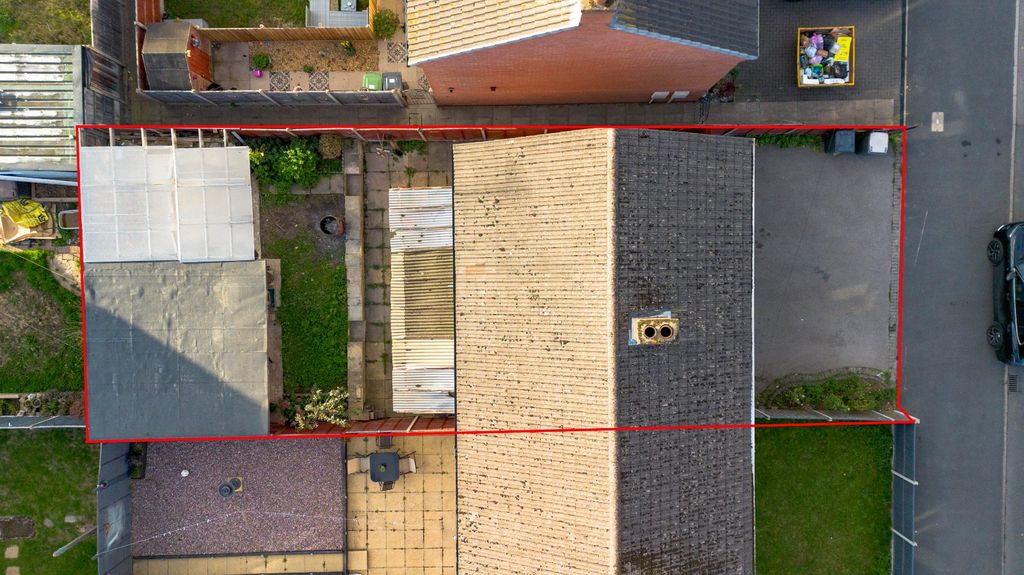 Property photo 2 of 23 Birds Eye