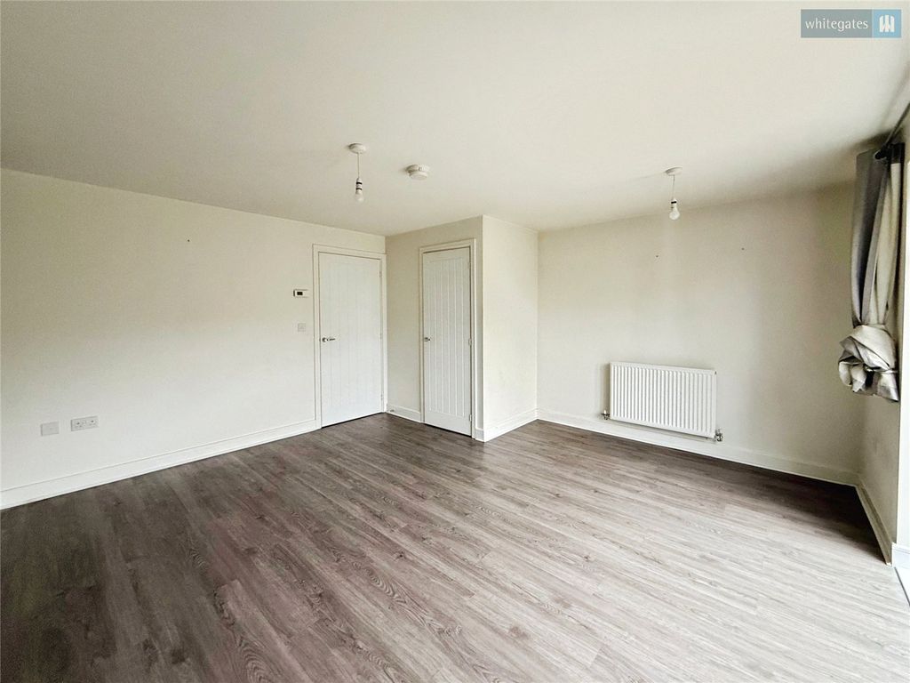 Property photo 3 of 11 Picture No. 01